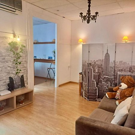 Habitacion Para Grupos Hasta 8 En Plena Rambla De Cataluna Barcelona Exterior foto